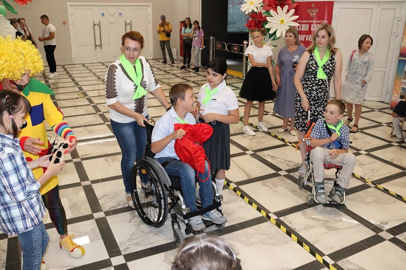 Краевой фестиваль художественного творчества детей-инвалидов и их сверстников, не имеющих инвалидности, "Вместе мы сможем больше"